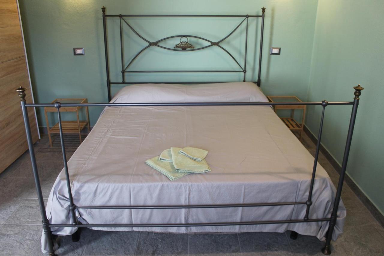 Sa Domu Beccia B&B Uras 외부 사진